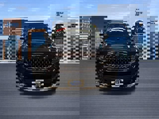 Used 2022 Jeep Grand Cherokee L Limited w/ Luxury Tech Group II image 11