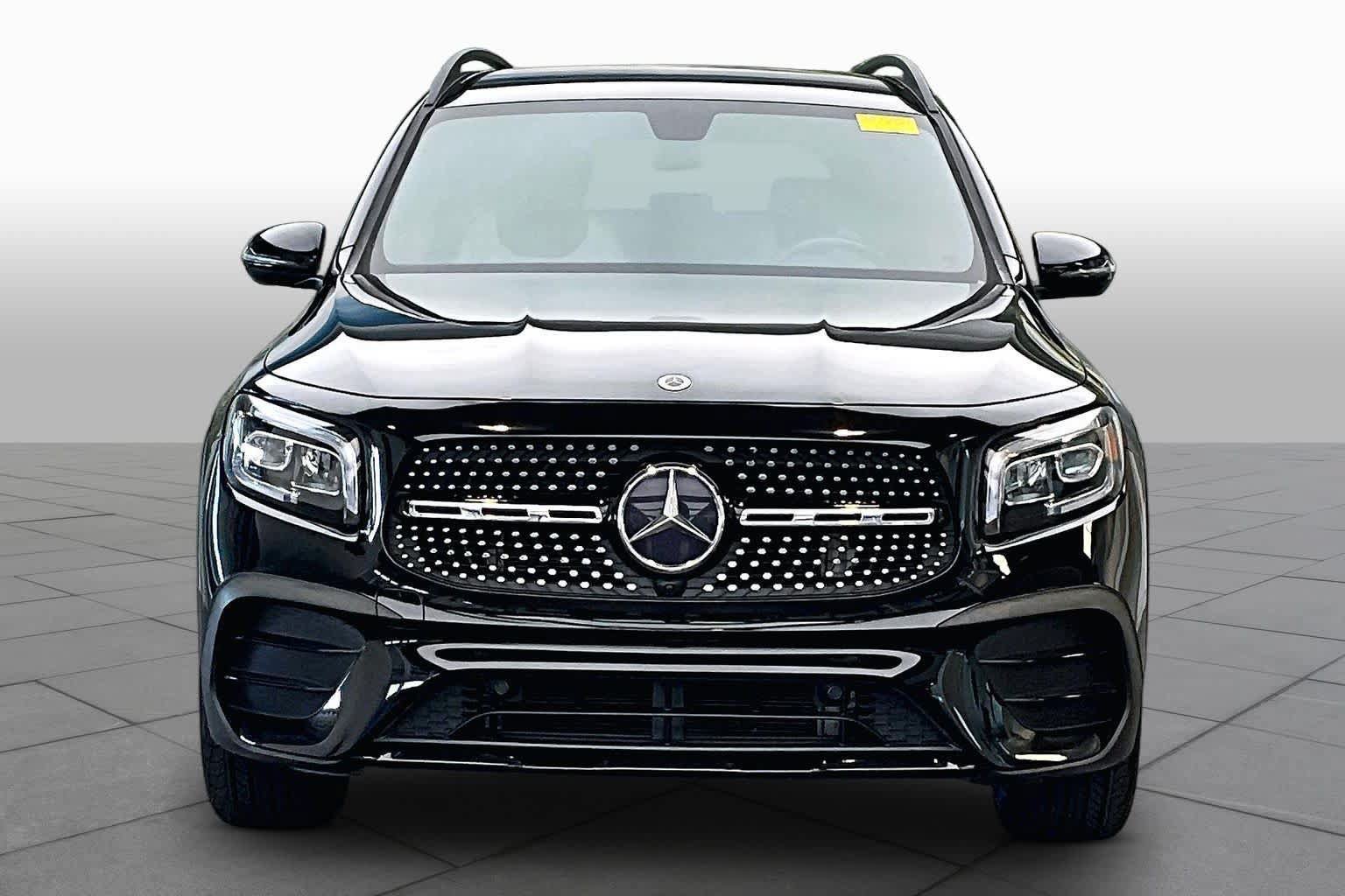 Used 2021 Mercedes-Benz GLB 250 image 4