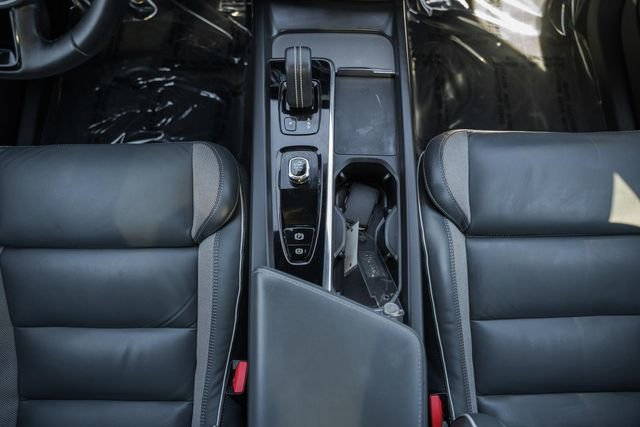 Certified 2022 Volvo XC60 T8 R-Design w/ Advanced Package image 25