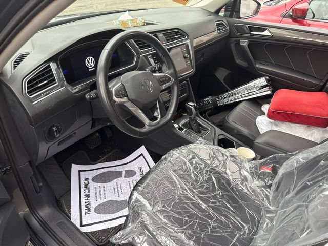 Used 2022 Volkswagen Tiguan SE FWD image 13