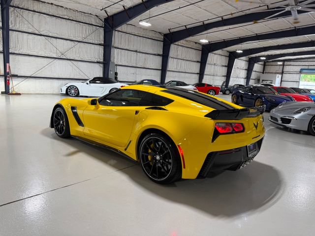 Used 2018 Chevrolet Corvette Z06 RWD image 61