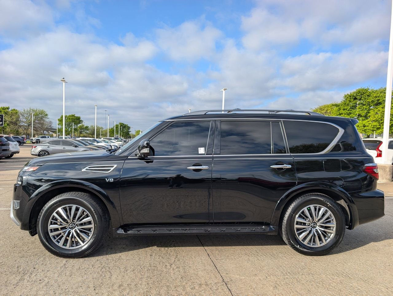 Certified 2022 Nissan Armada SL image 3