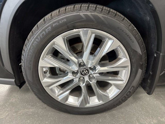 Used 2020 Toyota Highlander Limited AWD/4WD image 25