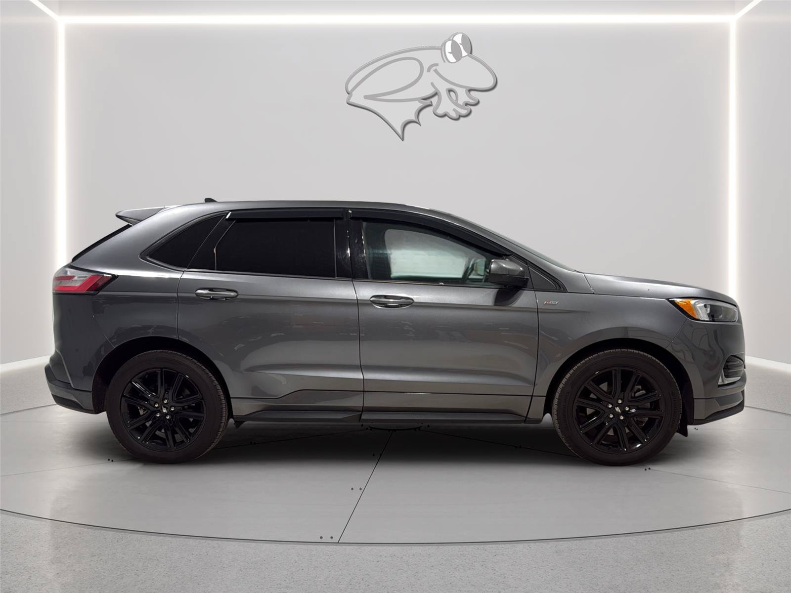 Used 2022 Ford Edge ST-Line w/ Class II Trailer Tow Package AWD/4WD image 6