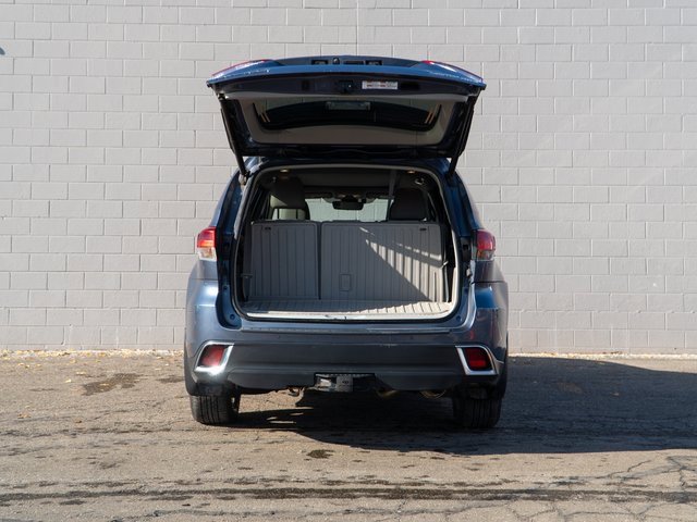 Used 2019 Toyota Highlander Limited Platinum image 14