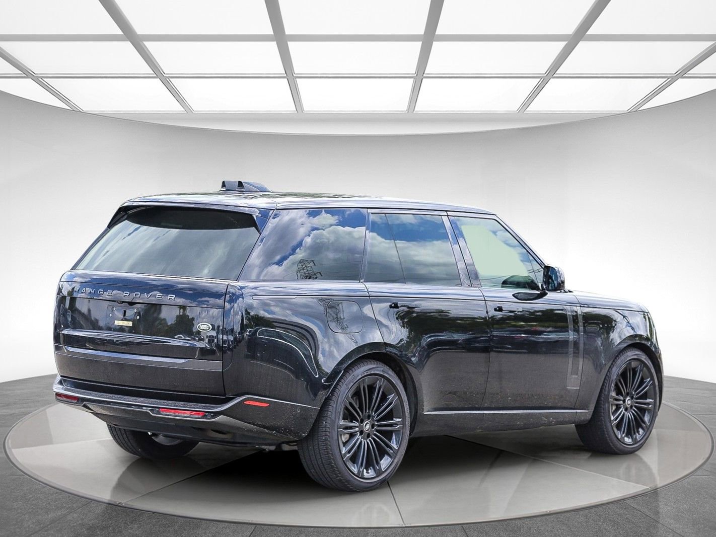 Used 2023 Land Rover Range Rover SE AWD/4WD image 3