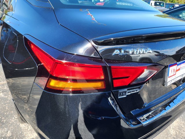 Used 2021 Nissan Altima 2.5 SR w/ SR Premium Package image 5