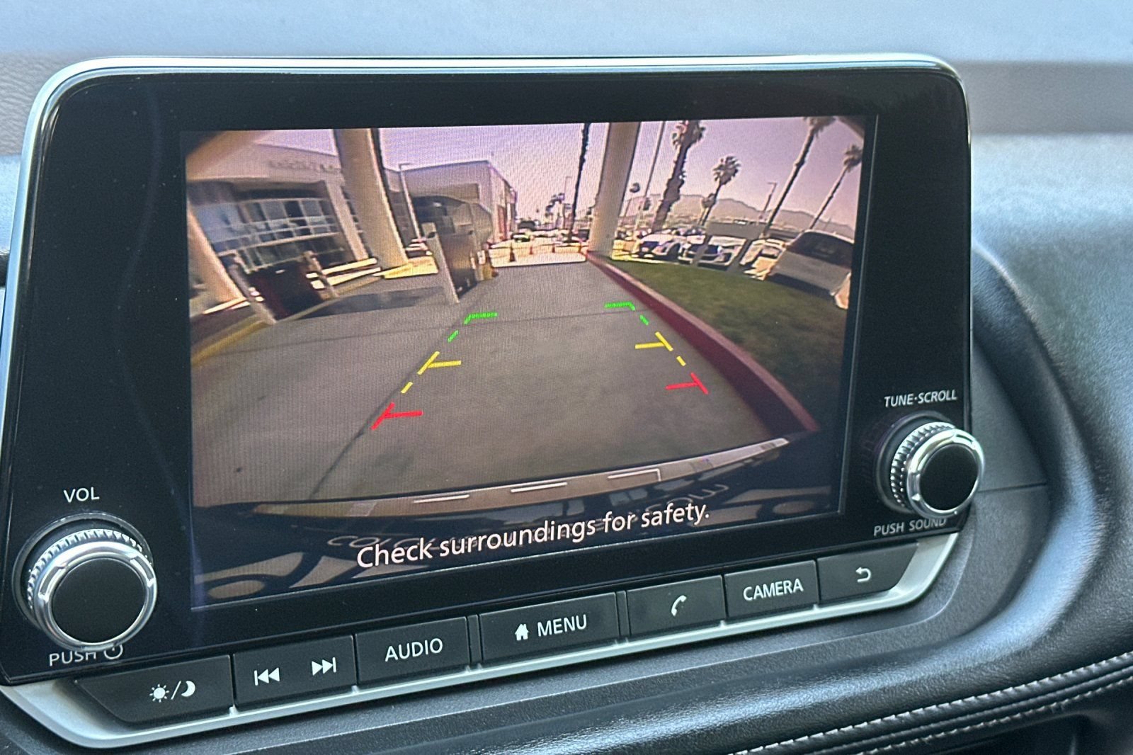 Used 2023 Nissan Rogue SV FWD image 16