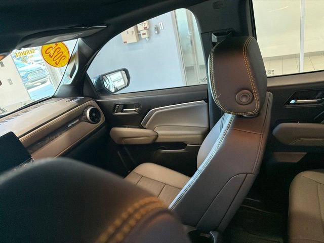 Used 2025 Chevrolet Colorado ZR2 AWD/4WD image 28
