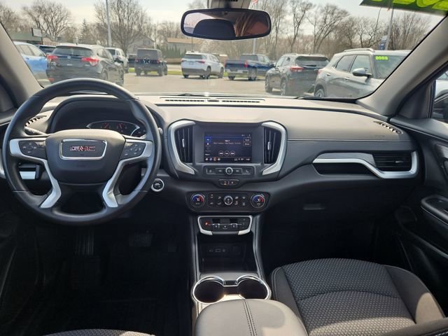 Used 2024 GMC Terrain SLE w/ Driver Convenience Package image 13