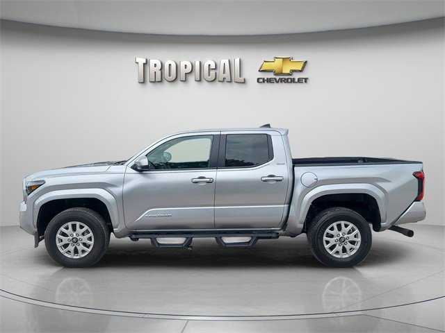 Used 2024 Toyota Tacoma SR5 image 2