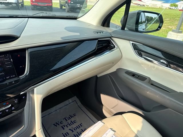 Used 2022 Cadillac XT6 Premium Luxury AWD/4WD image 33