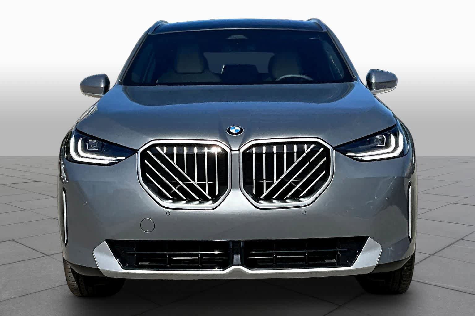 Used 2026 BMW X3 xDrive30 w/ Convenience Package AWD/4WD image 3
