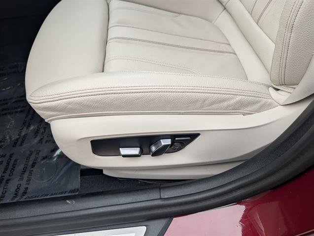 Certified 2023 BMW 530i xDrive w/ Premium Package image 11