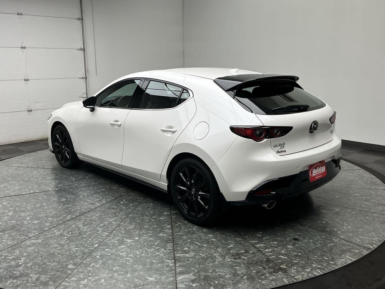 Used 2025 MAZDA MAZDA3 Hatchback w/Premium Plus Pkg AWD/4WD image 2