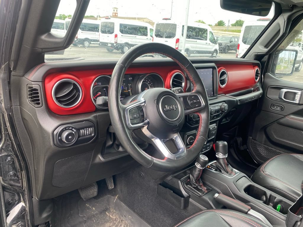 Used 2022 Jeep Wrangler Unlimited Rubicon w/ LED Lighting Group AWD/4WD image 12