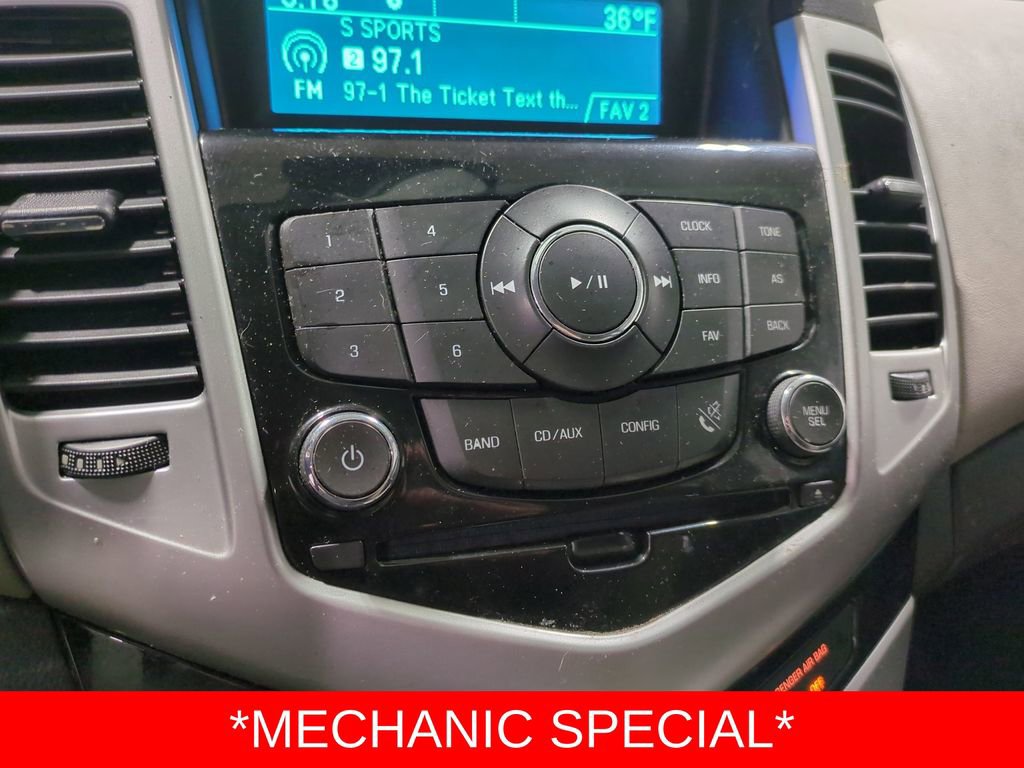 Used 2014 Chevrolet Cruze LS image 26