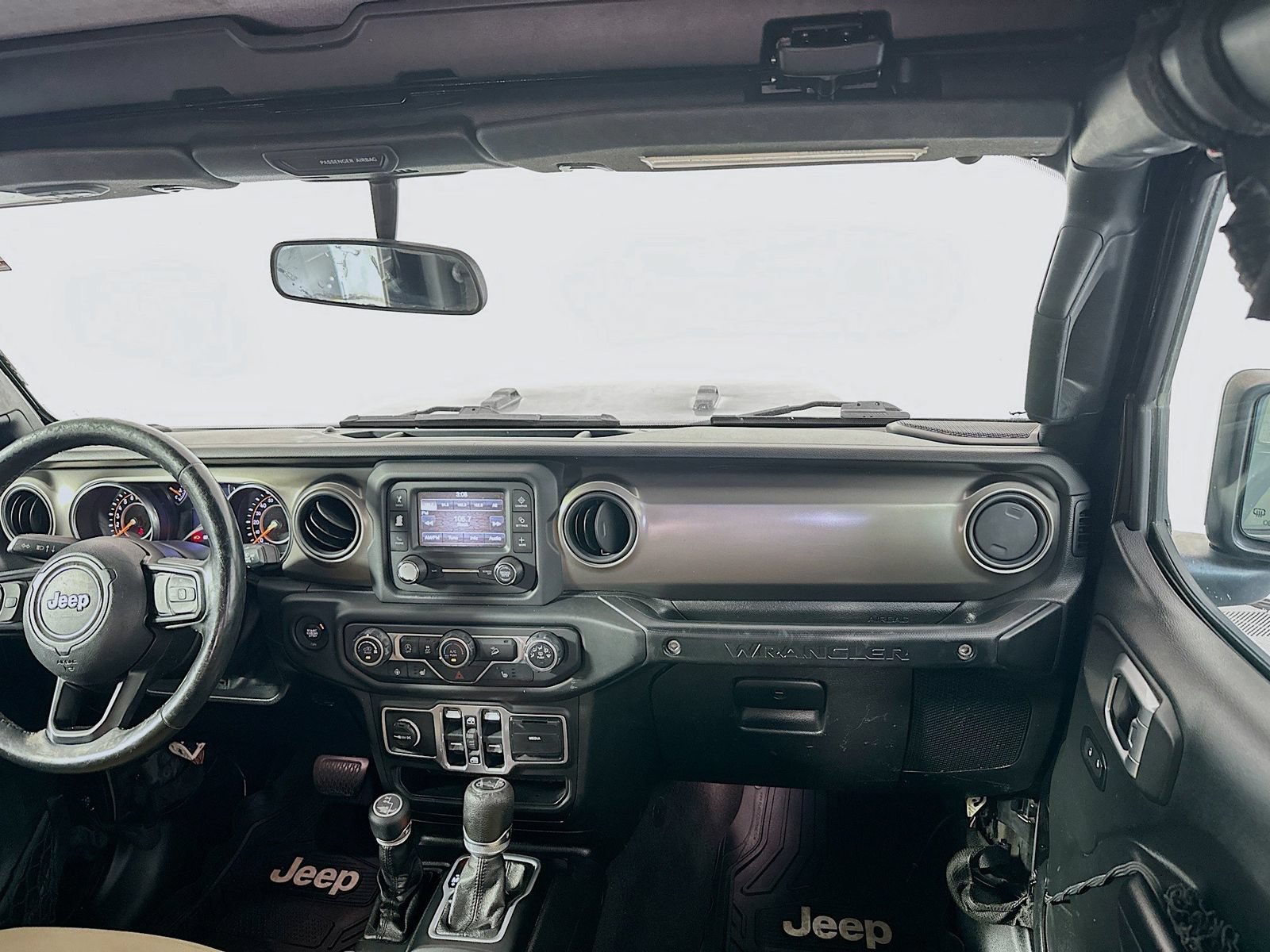 Used 2018 Jeep Wrangler Unlimited Sport S AWD/4WD image 23