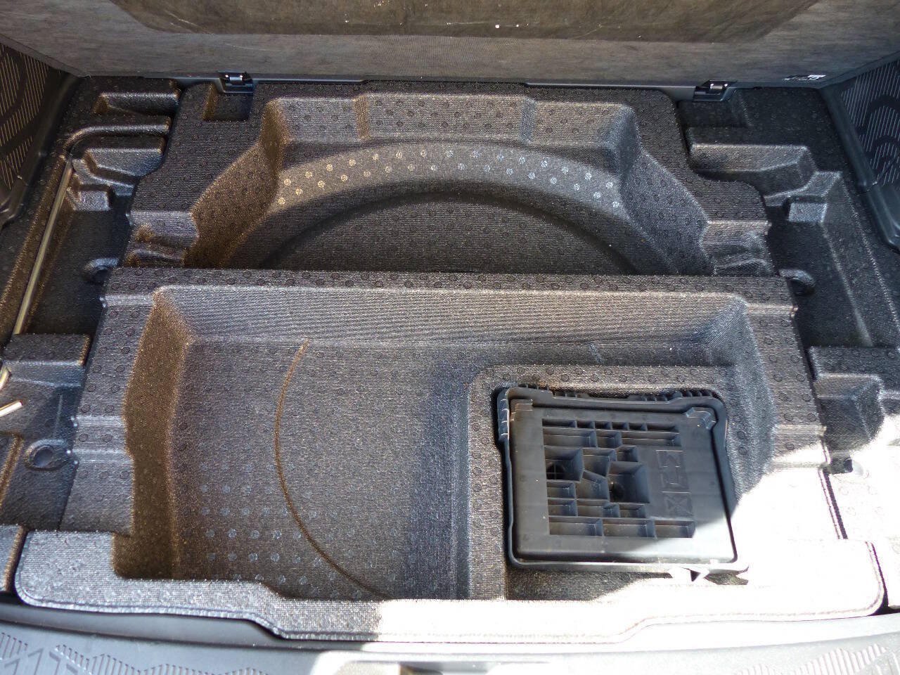 Used 2025 Subaru Forester Premium AWD/4WD image 45