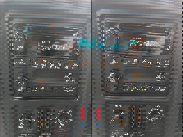 Used 2006 Chevrolet Silverado 1500 W/T image 8