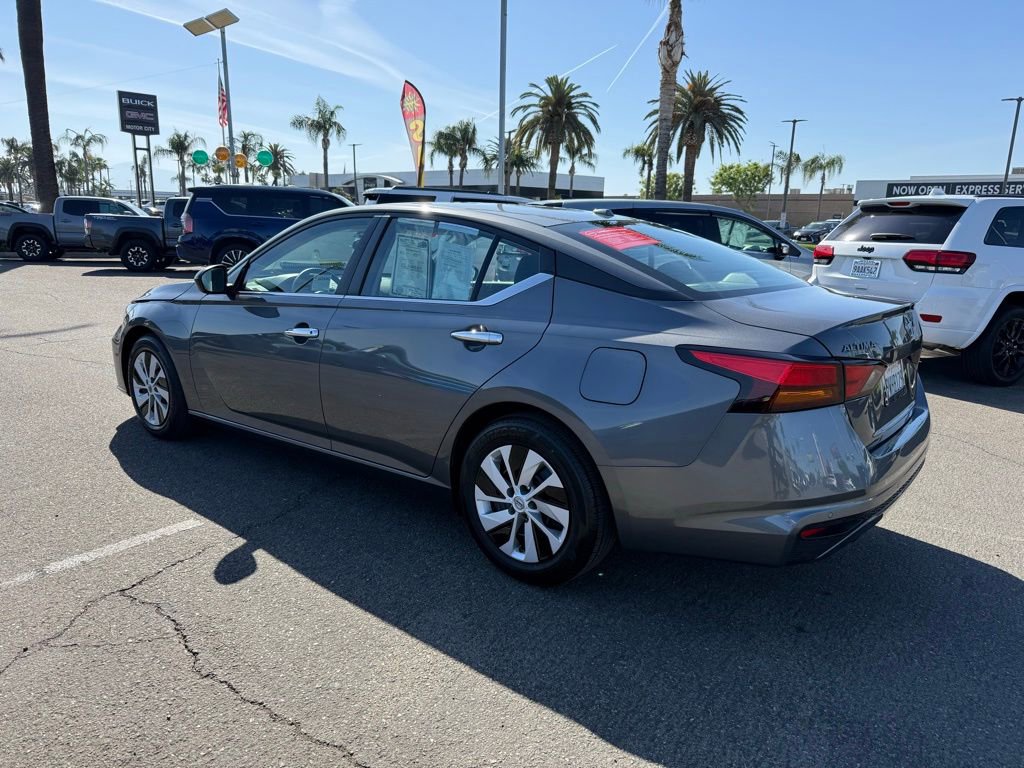 Certified 2025 Nissan Altima 2.5 S image 4