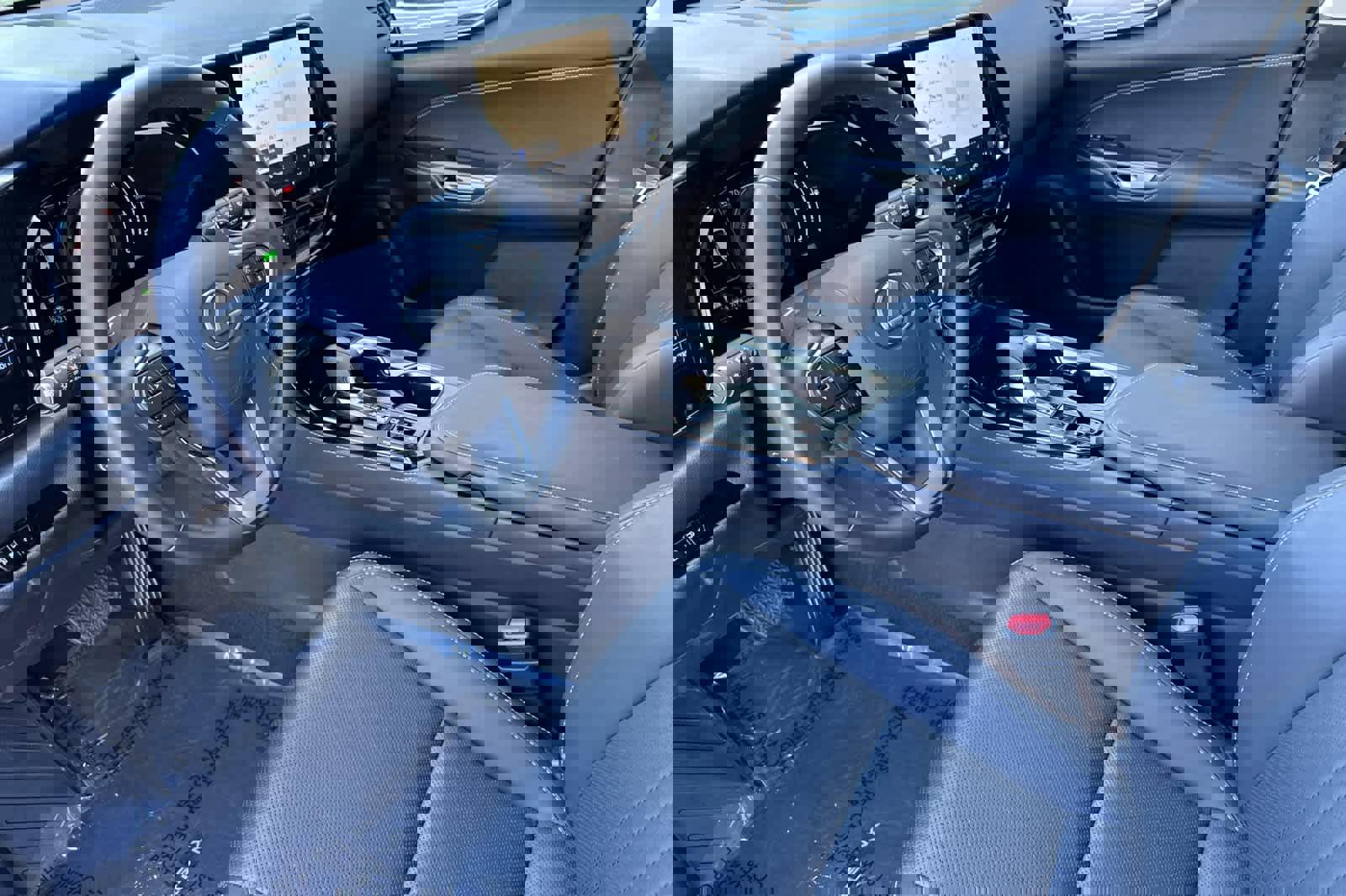 Used 2025 Lexus NX 350h AWD w/ Accessory Package (2T) image 11