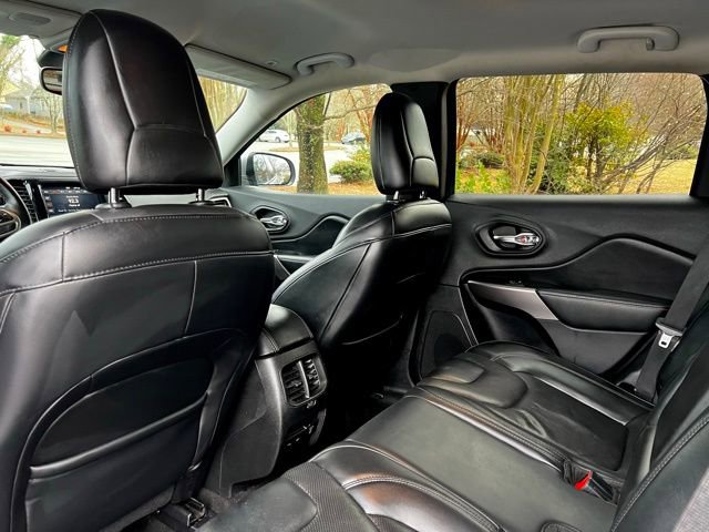 Used 2019 Jeep Cherokee Limited FWD image 55