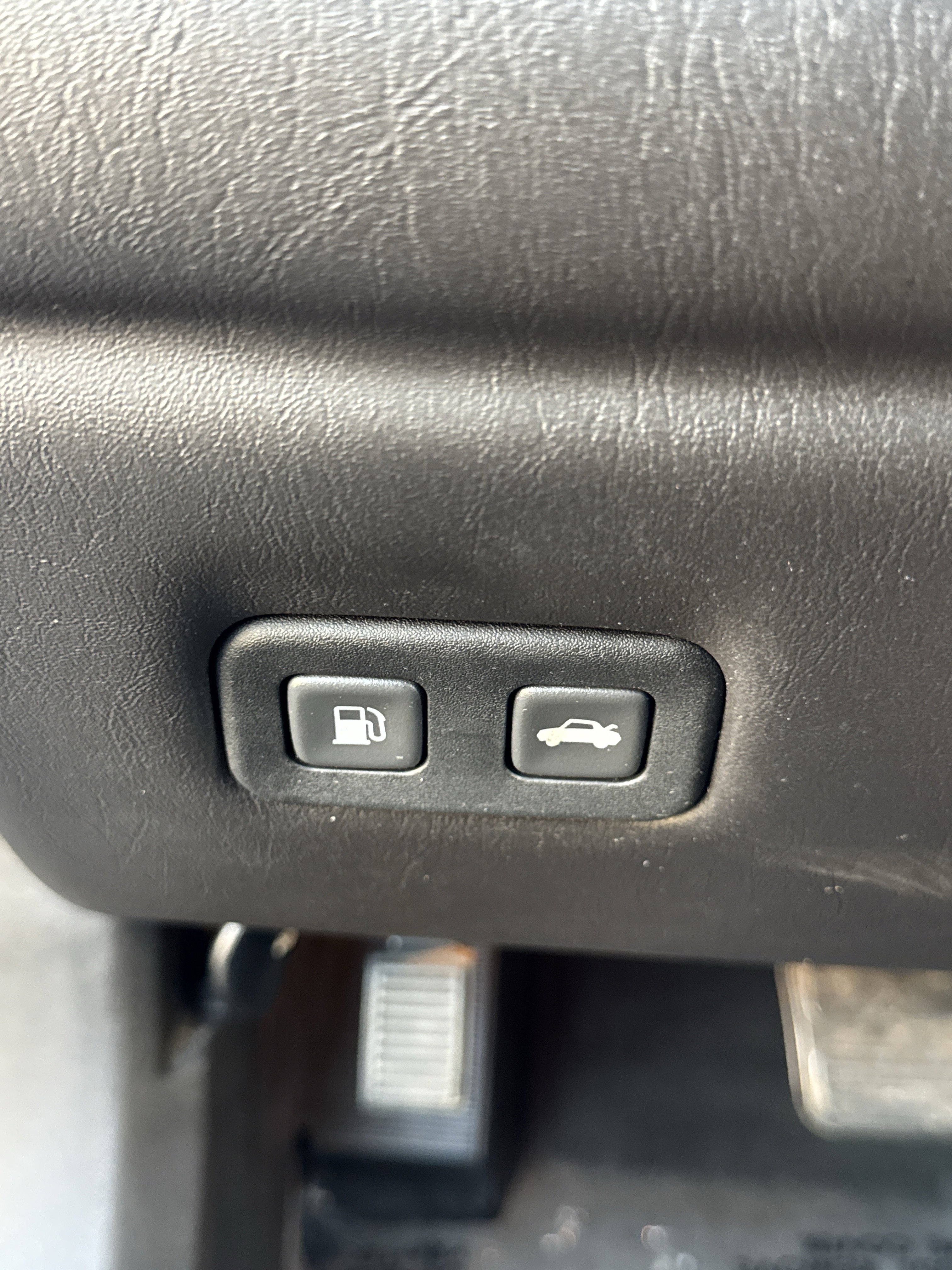 Used 2004 Cadillac XLR image 45