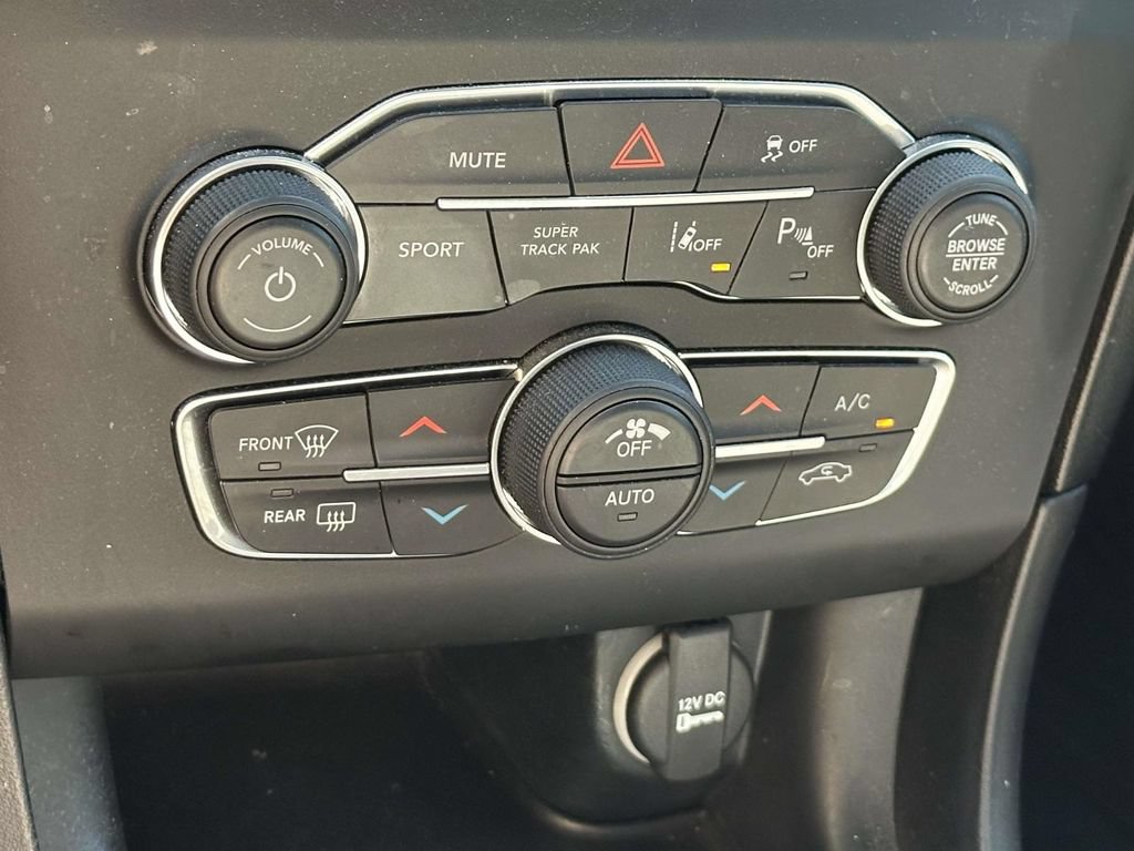 Used 2019 Dodge Charger R/T w/ Plus Group RWD image 15