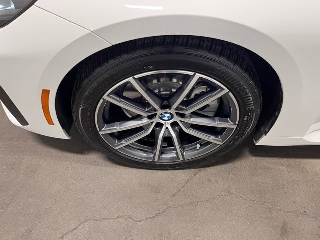 Used 2024 BMW 230i Coupe w/ Convenience Package image 22