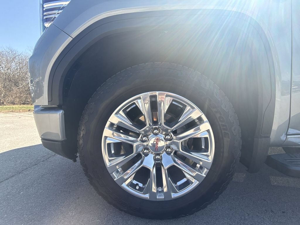 Used 2025 GMC Sierra 1500 Denali w/ Technology Package AWD/4WD image 10