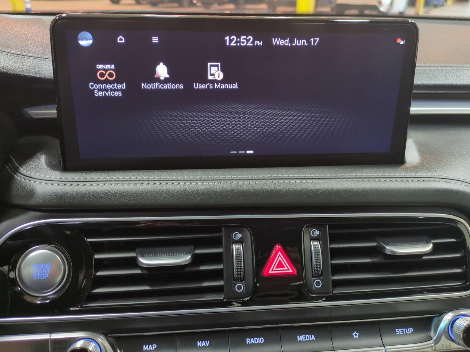 Certified 2023 Genesis G70 2.0T AWD/4WD image 25