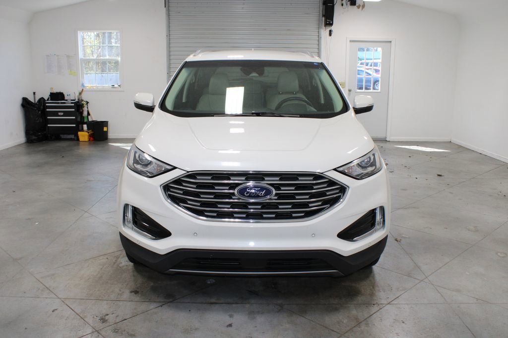 Used 2020 Ford Edge Titanium image 3