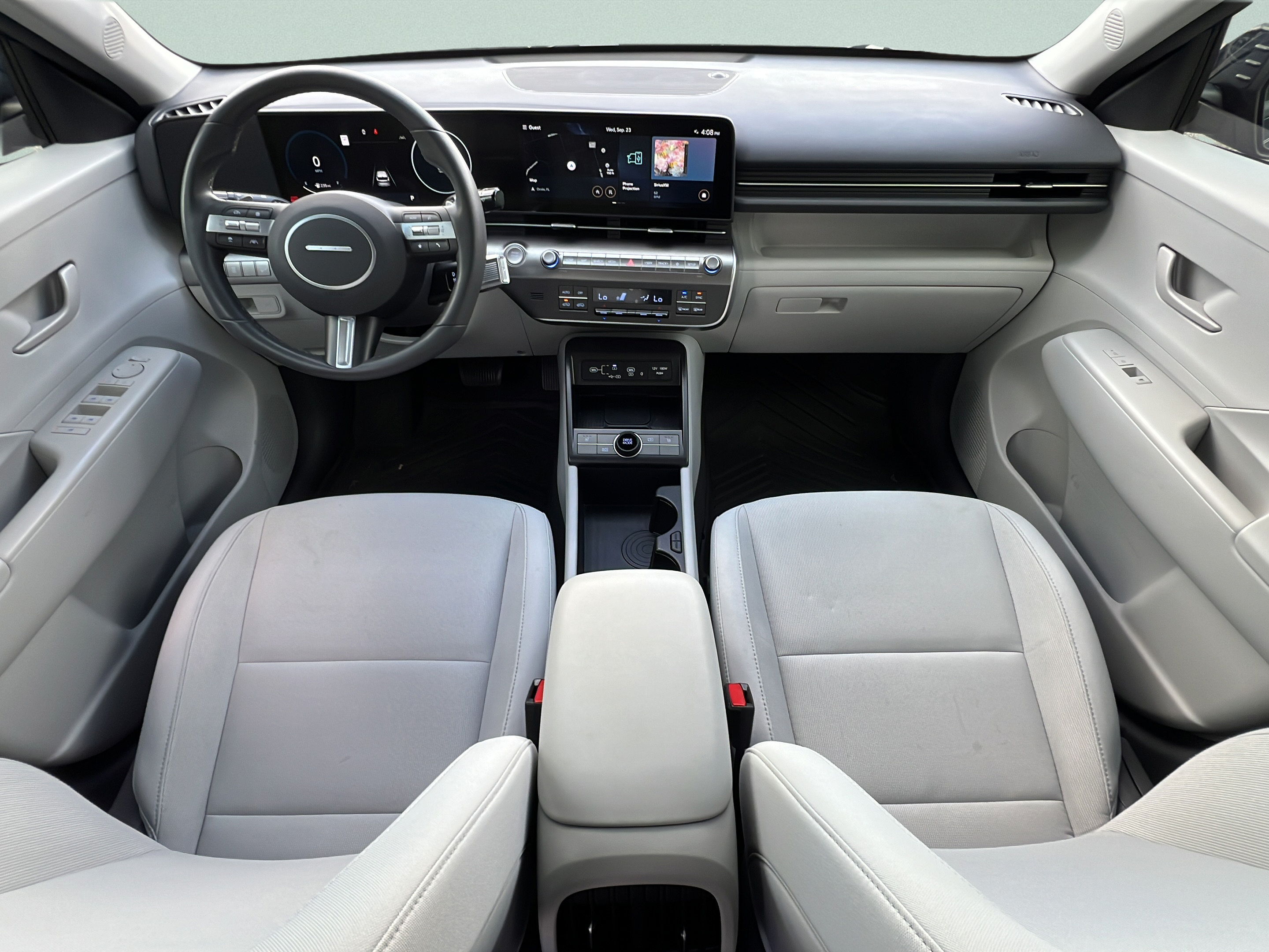Used 2024 Hyundai Kona SEL w/ Convenience Package FWD image 14