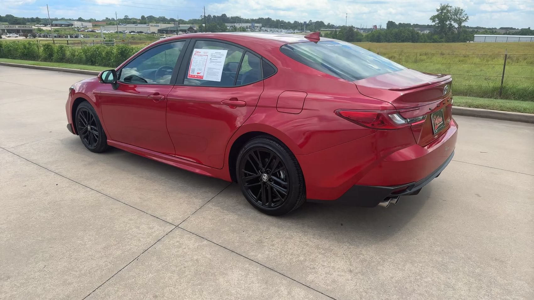 Used 2025 Toyota Camry SE w/ Convenience Package FWD image 7