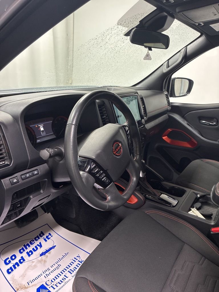 Used 2024 Nissan Frontier PRO-4X w/ Technology Package image 11