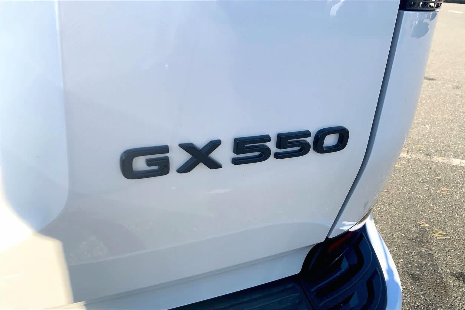 New 2026 Lexus GX 550 w/ Accessory Package (2T) AWD/4WD image 15