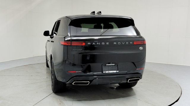 Used 2023 Land Rover Range Rover Sport SE Dynamic image 4