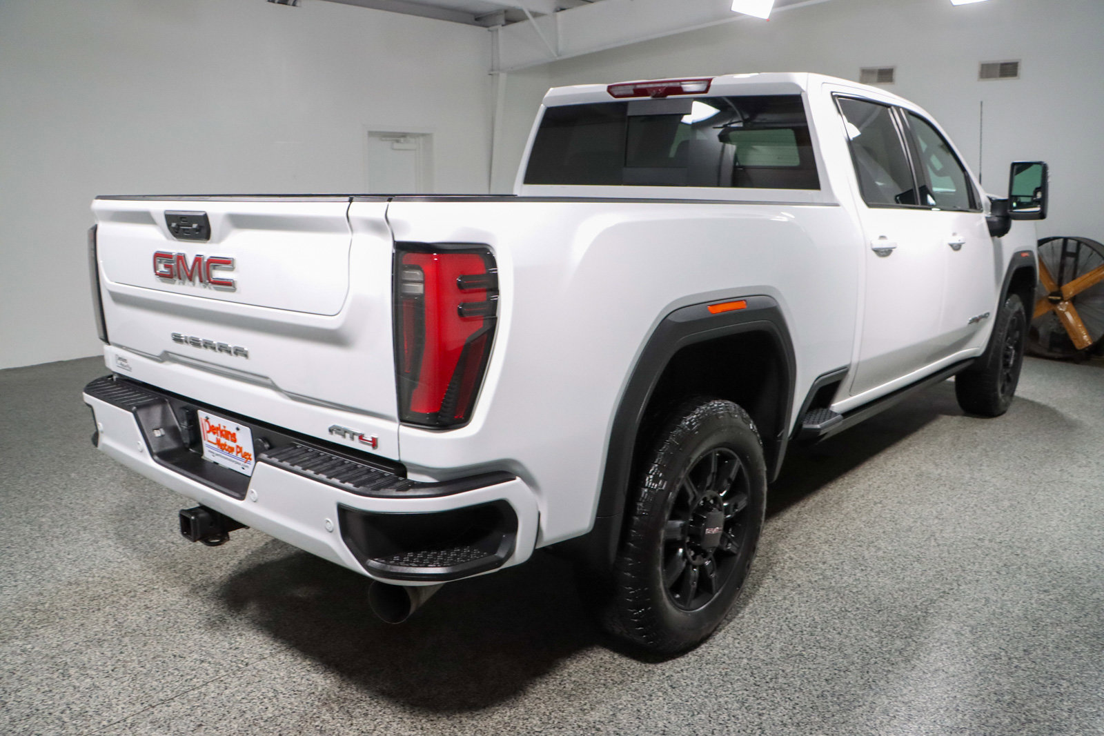 Used 2024 GMC Sierra 2500 AT4 w/ AT4 Premium Plus Package image 7