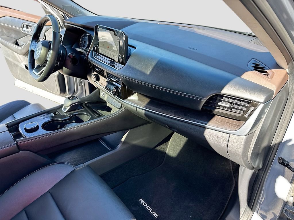 Used 2021 Nissan Rogue SL w/ Premium Package image 30