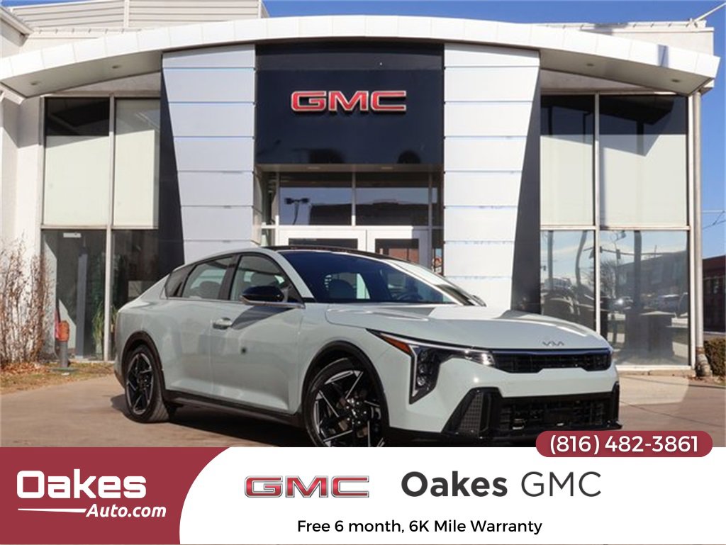 Used 2025 Kia K4 GT-Line w/ GT-Line Premium Package image 1