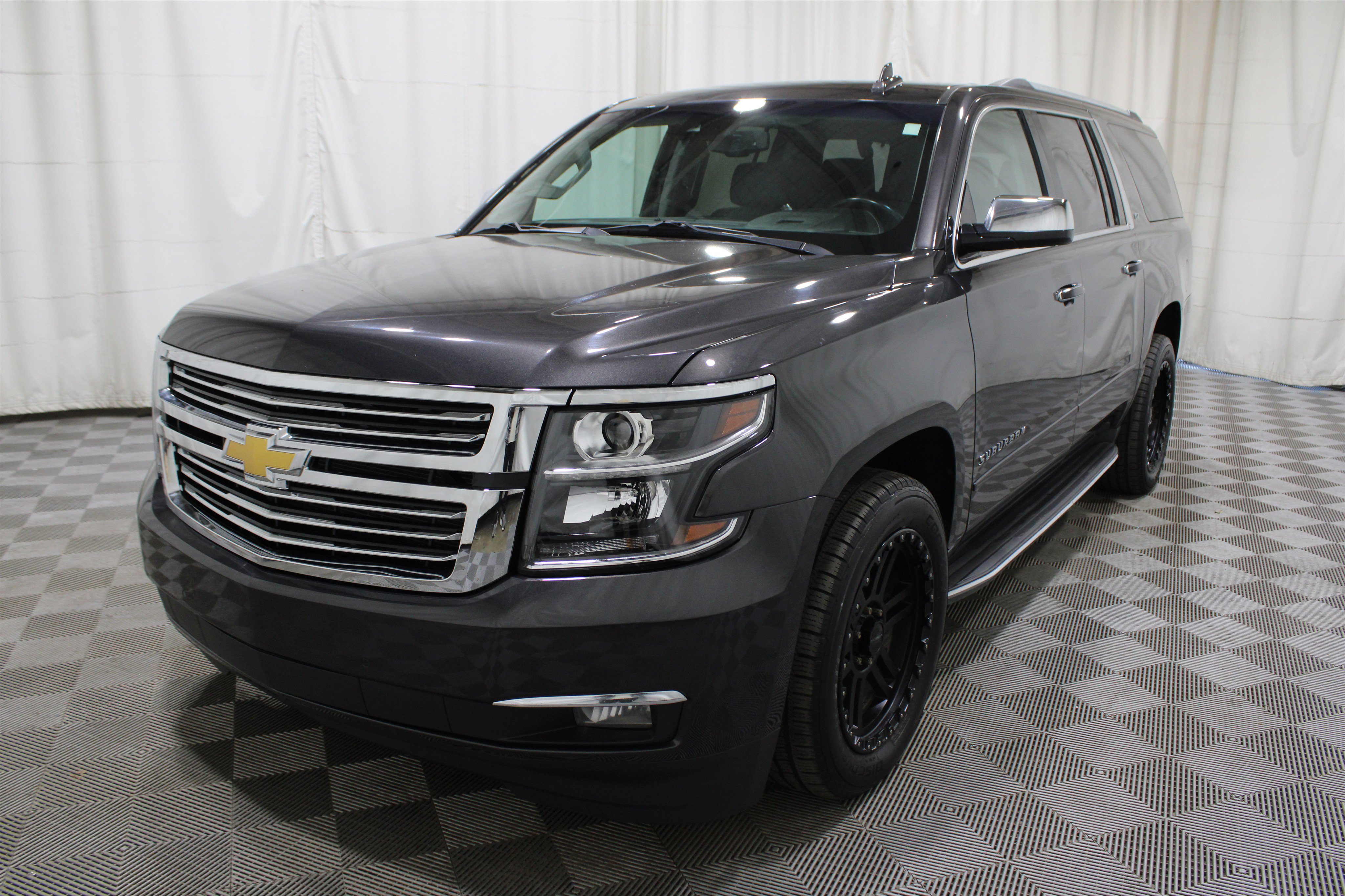 Used 2016 Chevrolet Suburban LTZ image 38