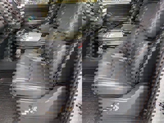 New 2025 Lincoln Navigator Reserve w/ Jet Appearance Package image 9