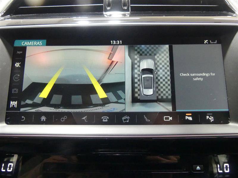 Used 2019 Jaguar F-PACE S image 13