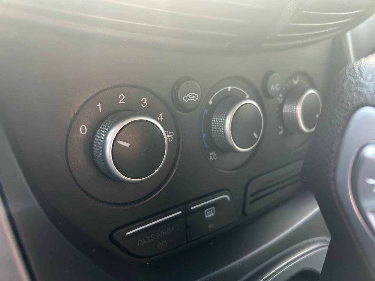 Used 2014 Ford Escape SE image 24