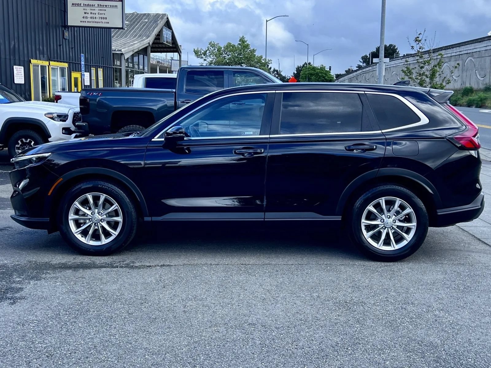 Used 2023 Honda CR-V EX-L image 9