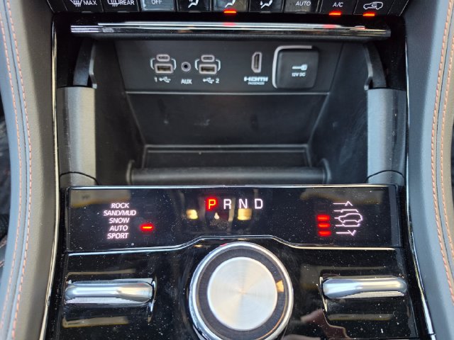 Used 2024 Jeep Grand Cherokee Summit AWD/4WD image 46