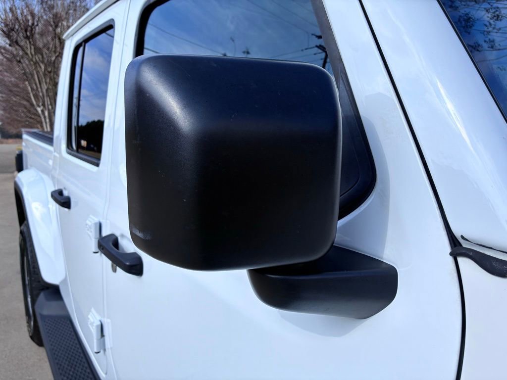 Used 2020 Jeep Gladiator Overland image 7