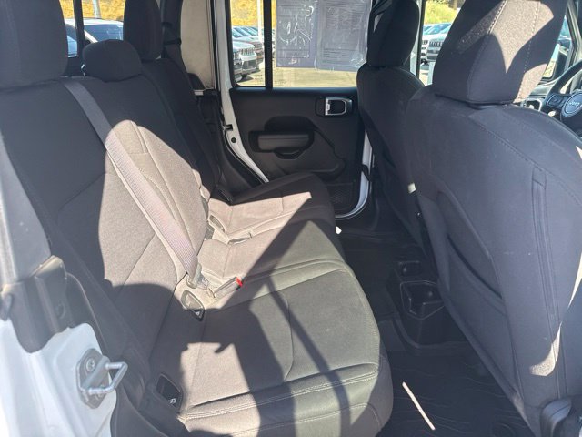 Certified 2022 Jeep Gladiator Sport AWD/4WD image 31