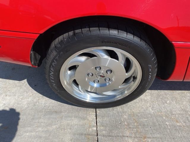 Used 1993 Chevrolet Corvette Coupe RWD image 11